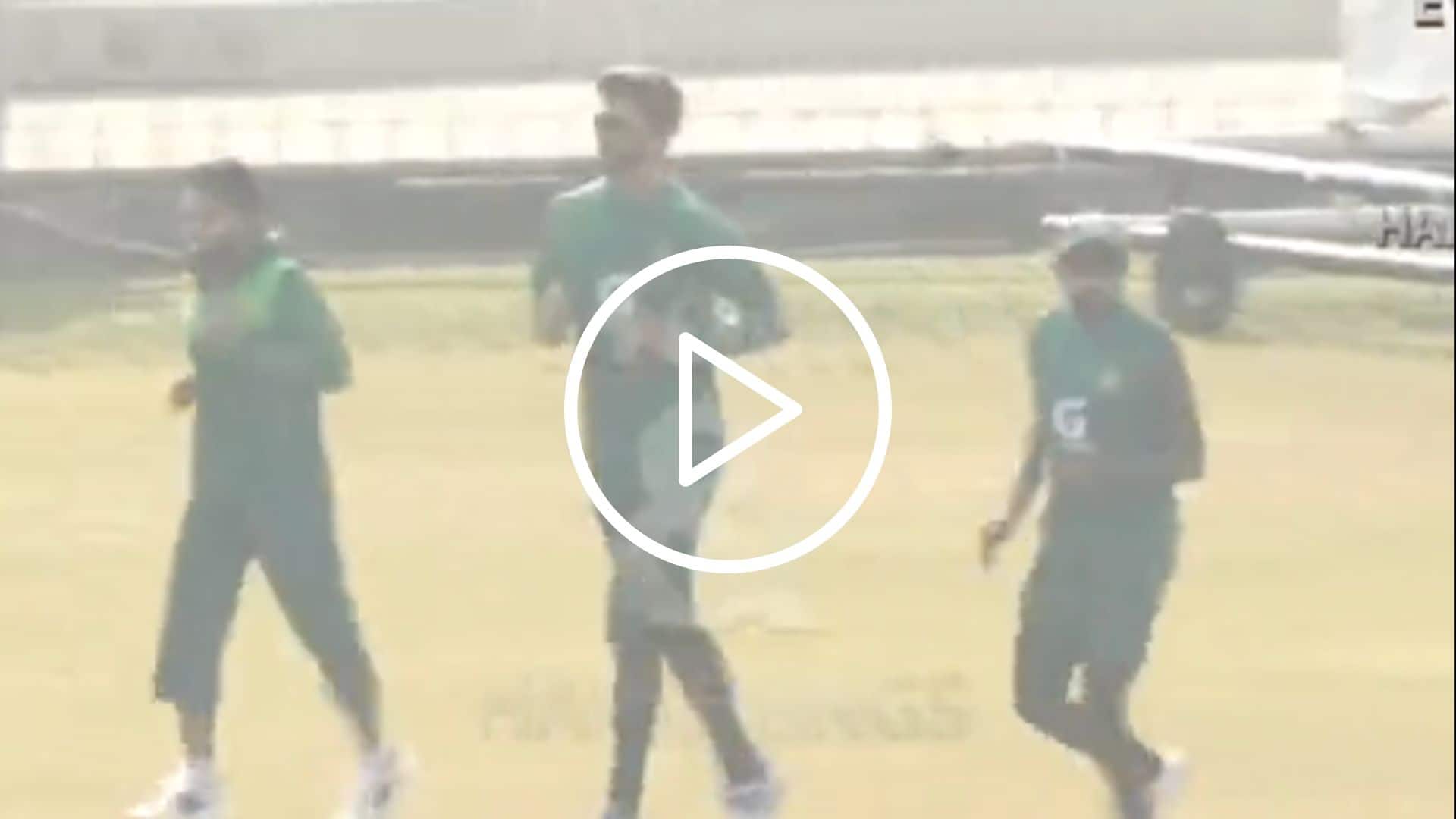 [Watch] Shahееn Afridi Pulls Babar Azam To Run With Him & Mohammad Rizwan